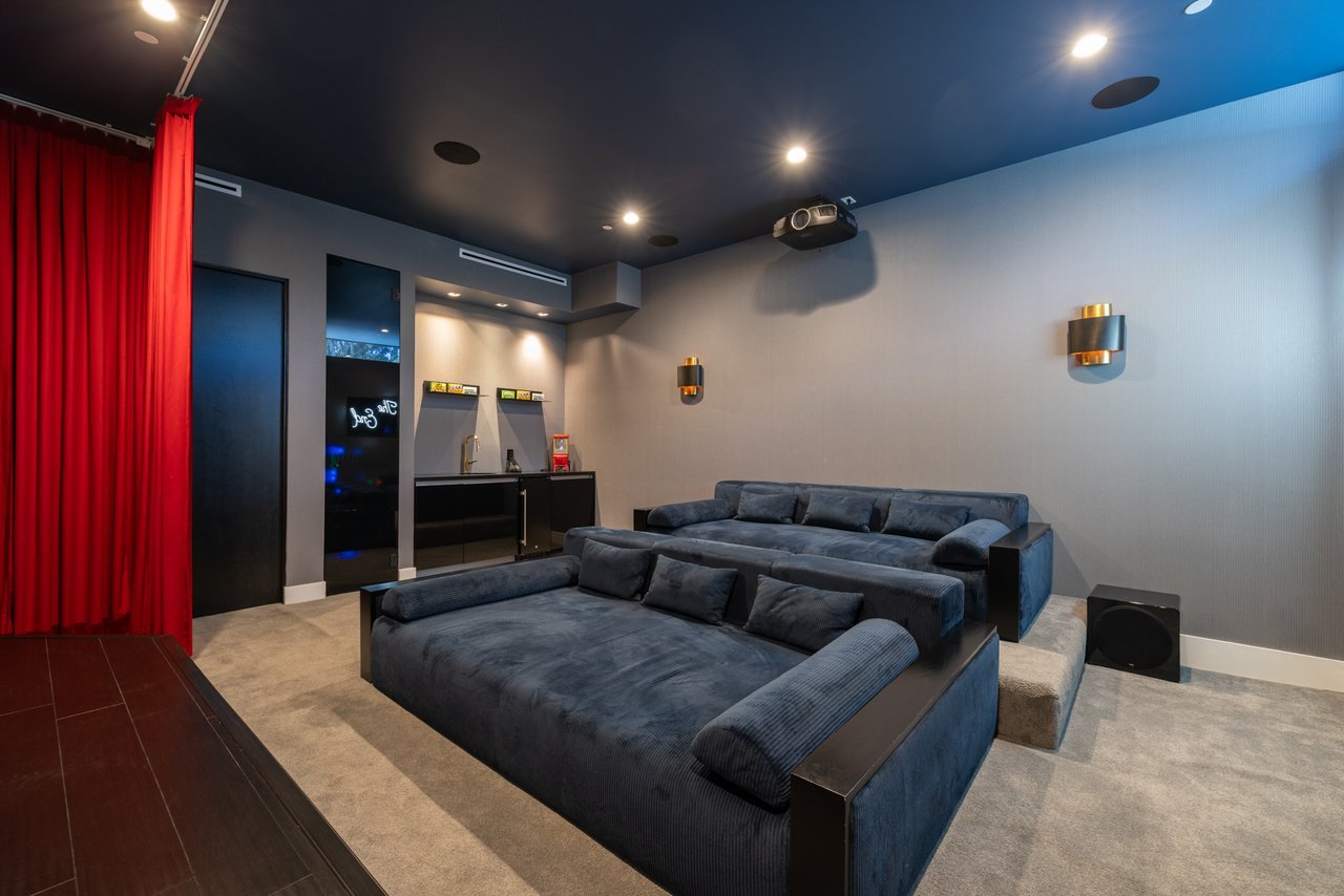 1619 San Ysidro Dr, Beverly Hills