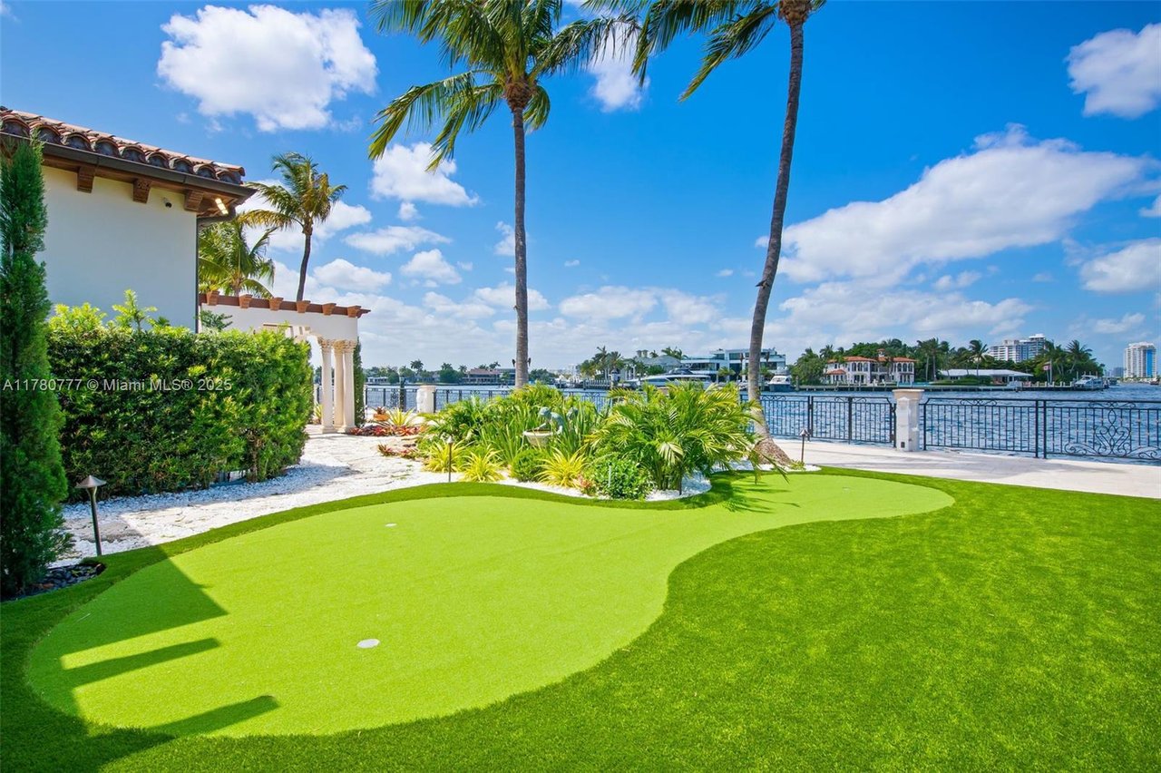 2509 Aqua Vista Blvd