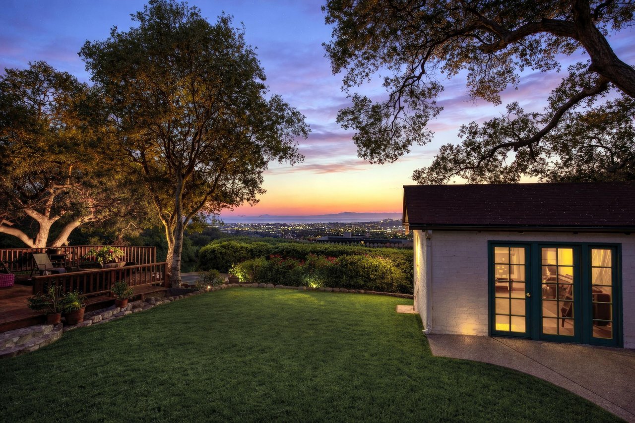 2026 FIRST QUARTER  ~  RIVIERA REAL ESTATE REPORT cover