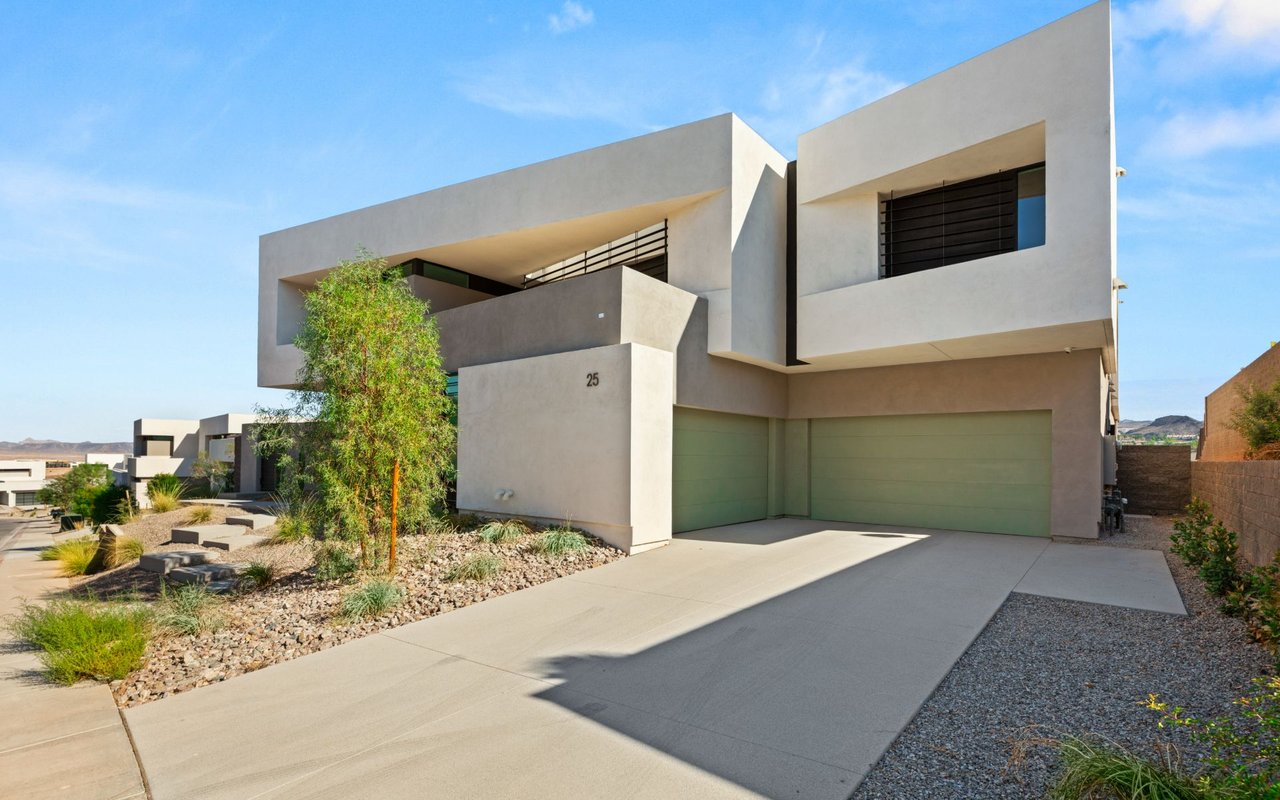 25 Canyon Bay Drive