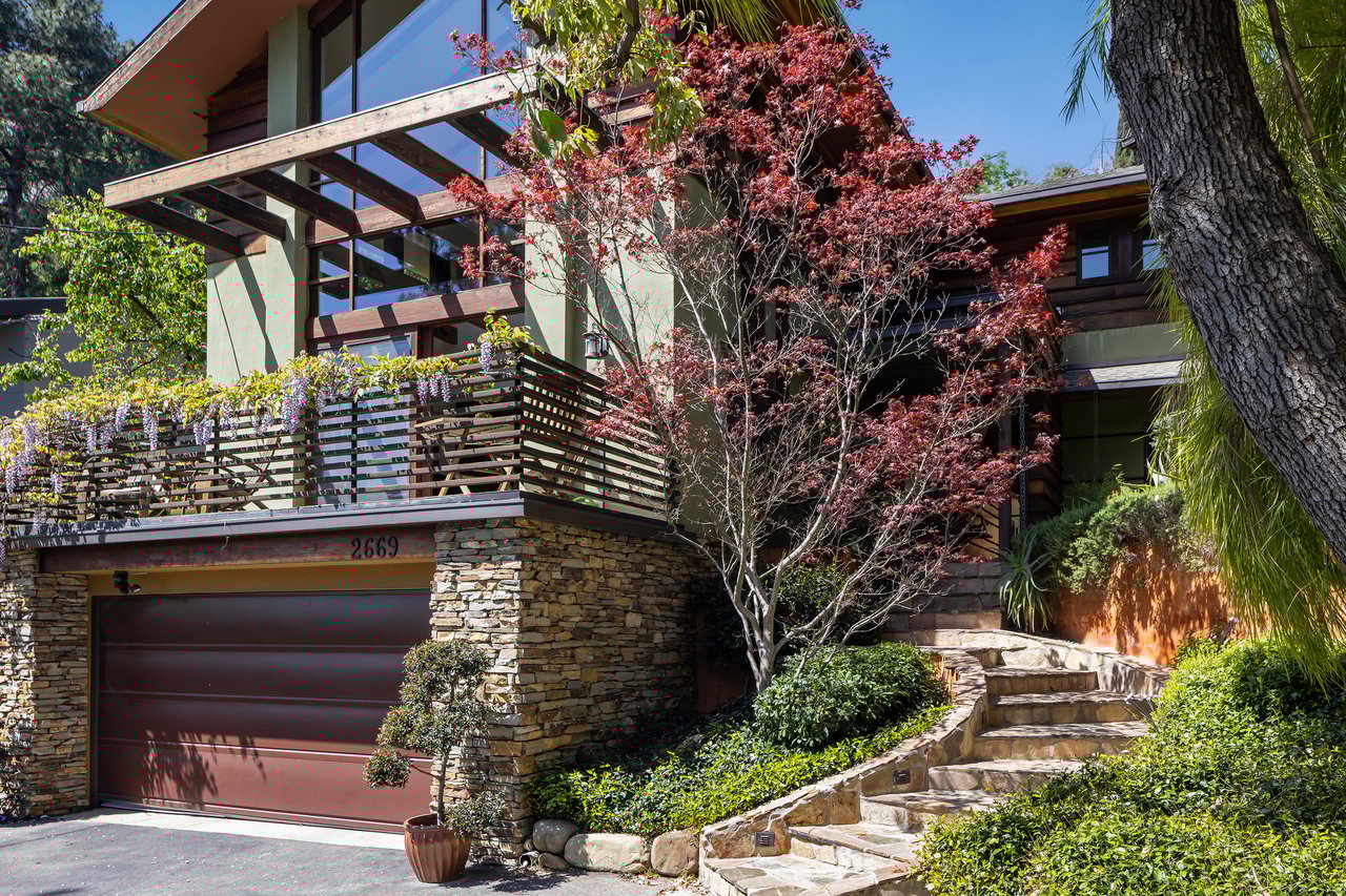 2669 Harlesden Ct, Hollywood Hills