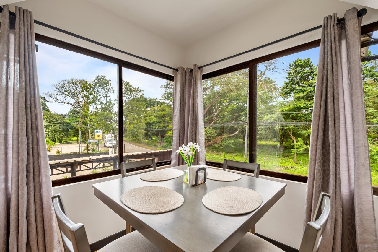 Laughing Gecko Suites | Beach Suites / Boutique Hotel For Sale