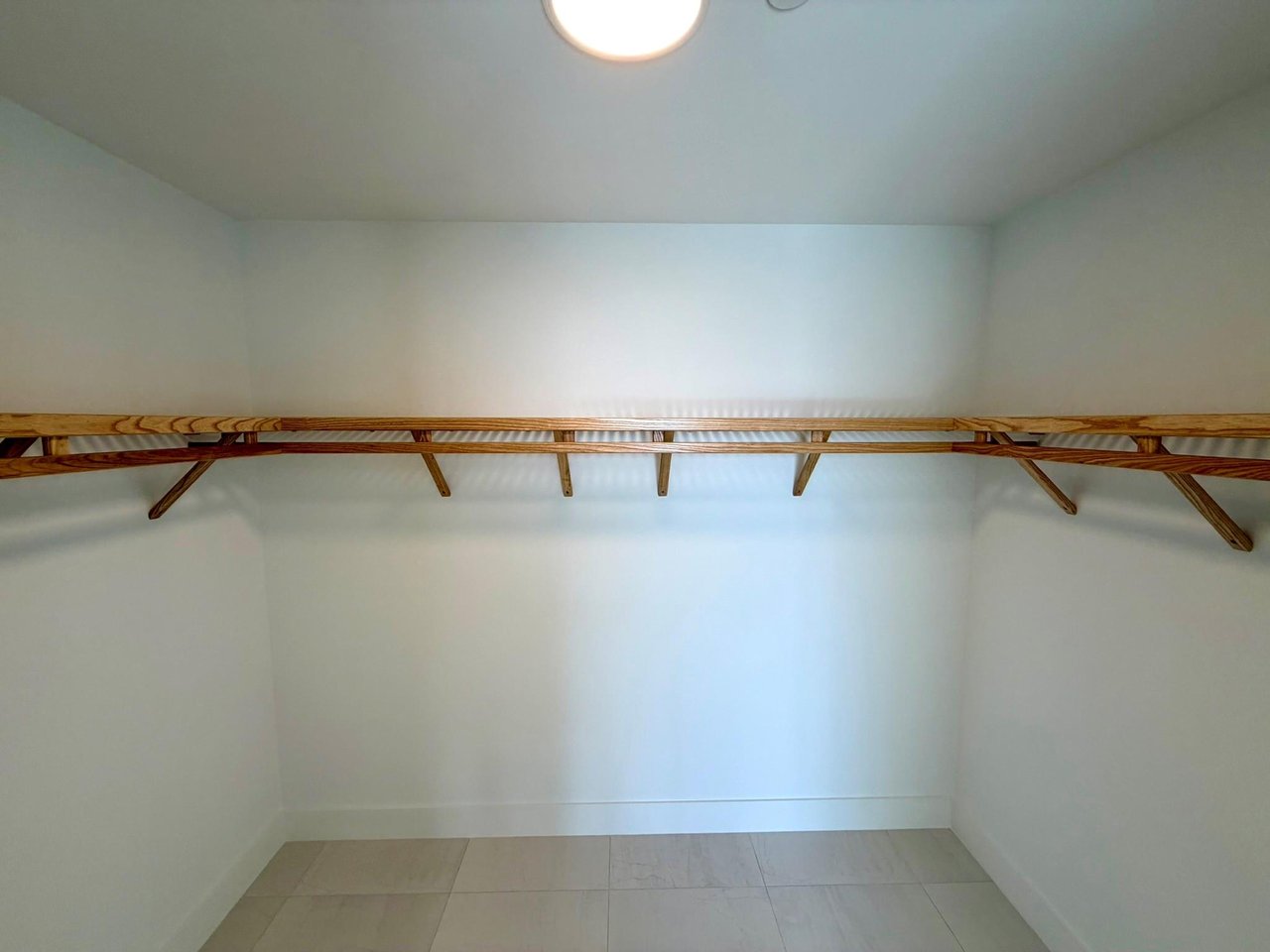 151 N Seabreeze blvd E-2101