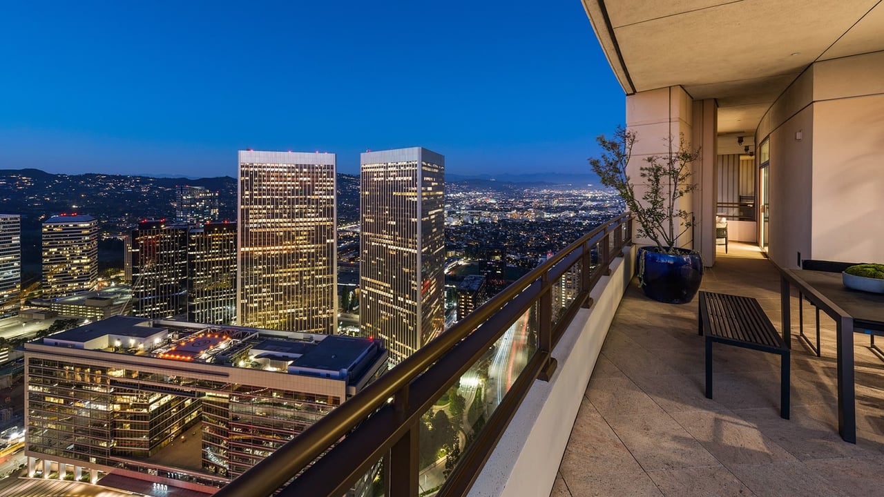 1 W Century Dr, #40PH