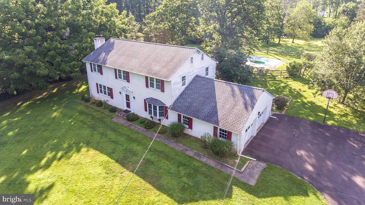 2208 Oak Ter