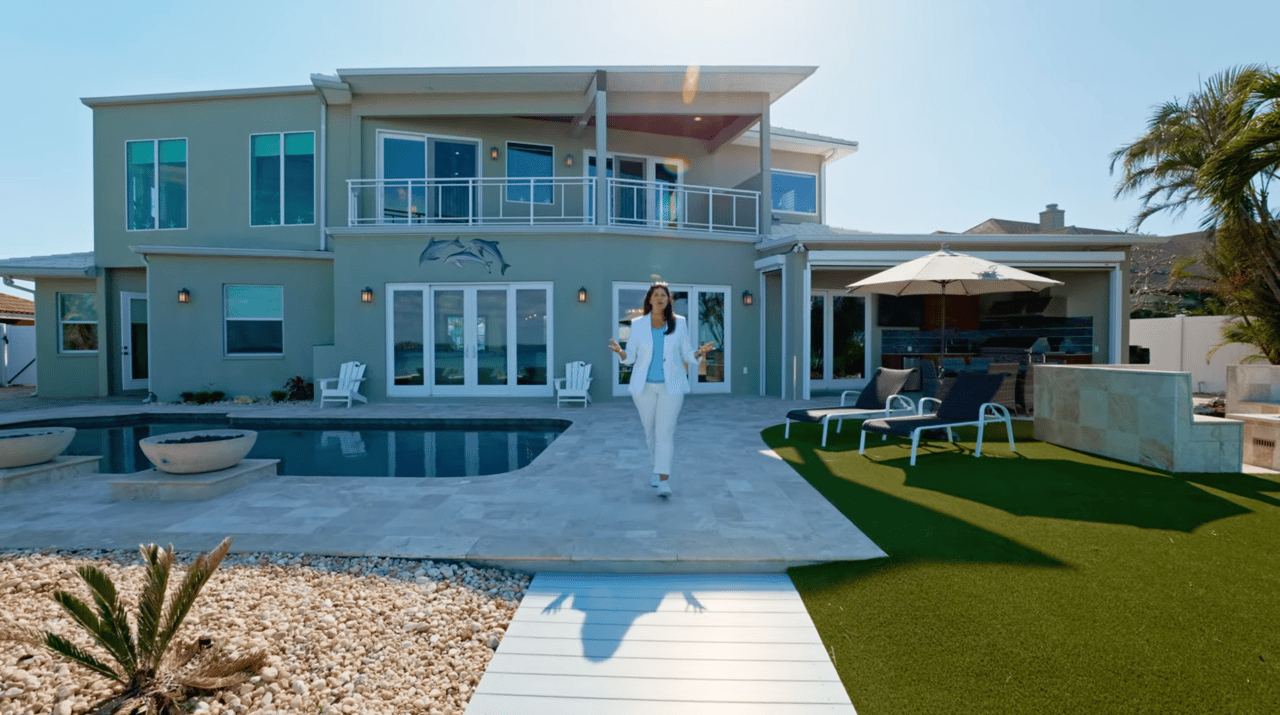 606 Crestwood Ln, Holmes Beach, FL