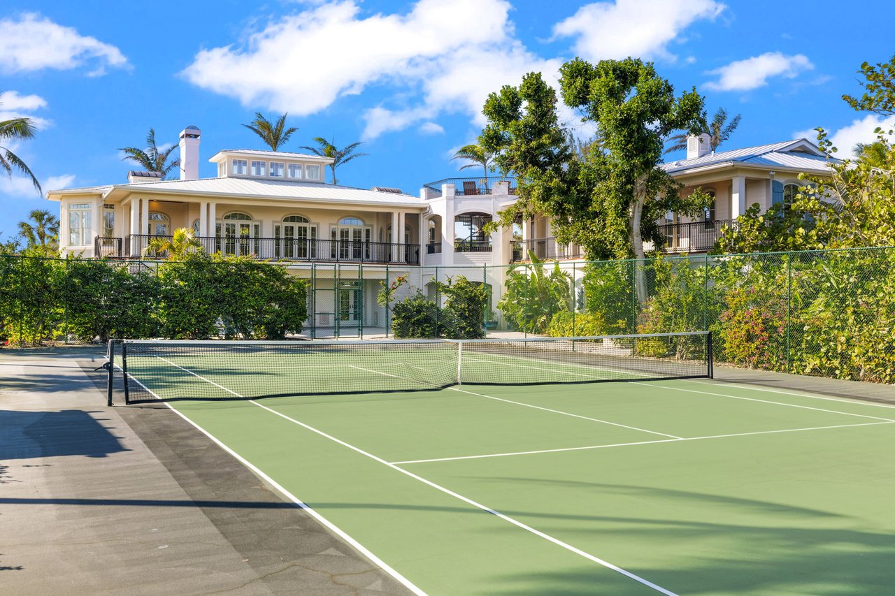 16475 Captiva Dr