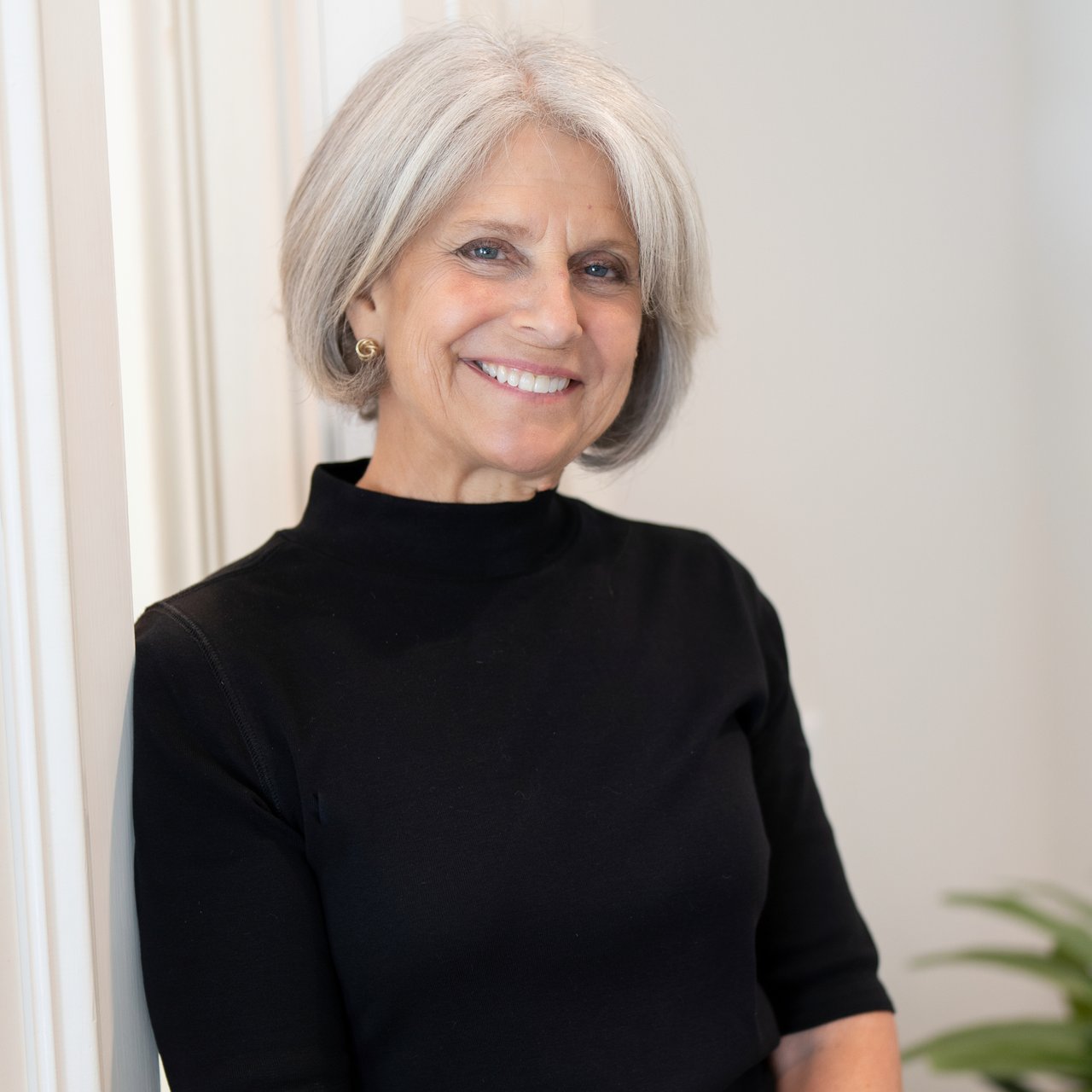 Jeanne Bracken Fairfield, CT Real Estate Agent Headshot