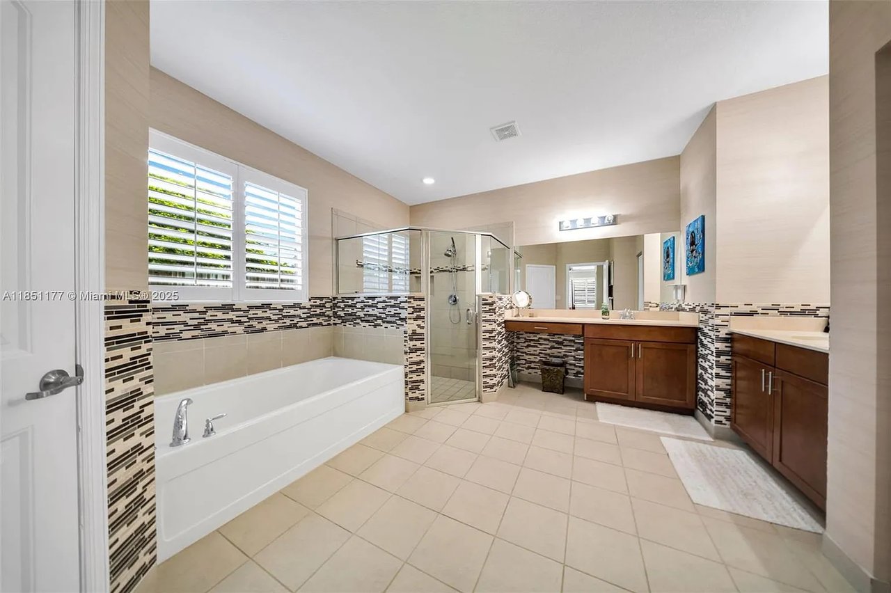 12801-sw-223-street-miami-pool-fl-home-sold