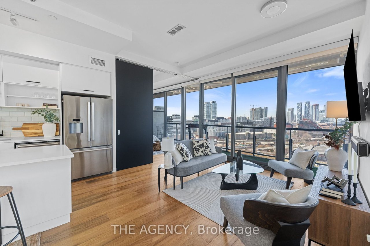 PENTHOUSE LIVING IN CORKTOWN