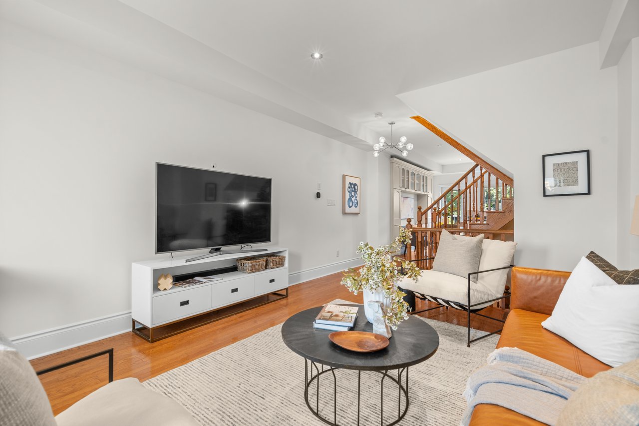 287 Kingston Road