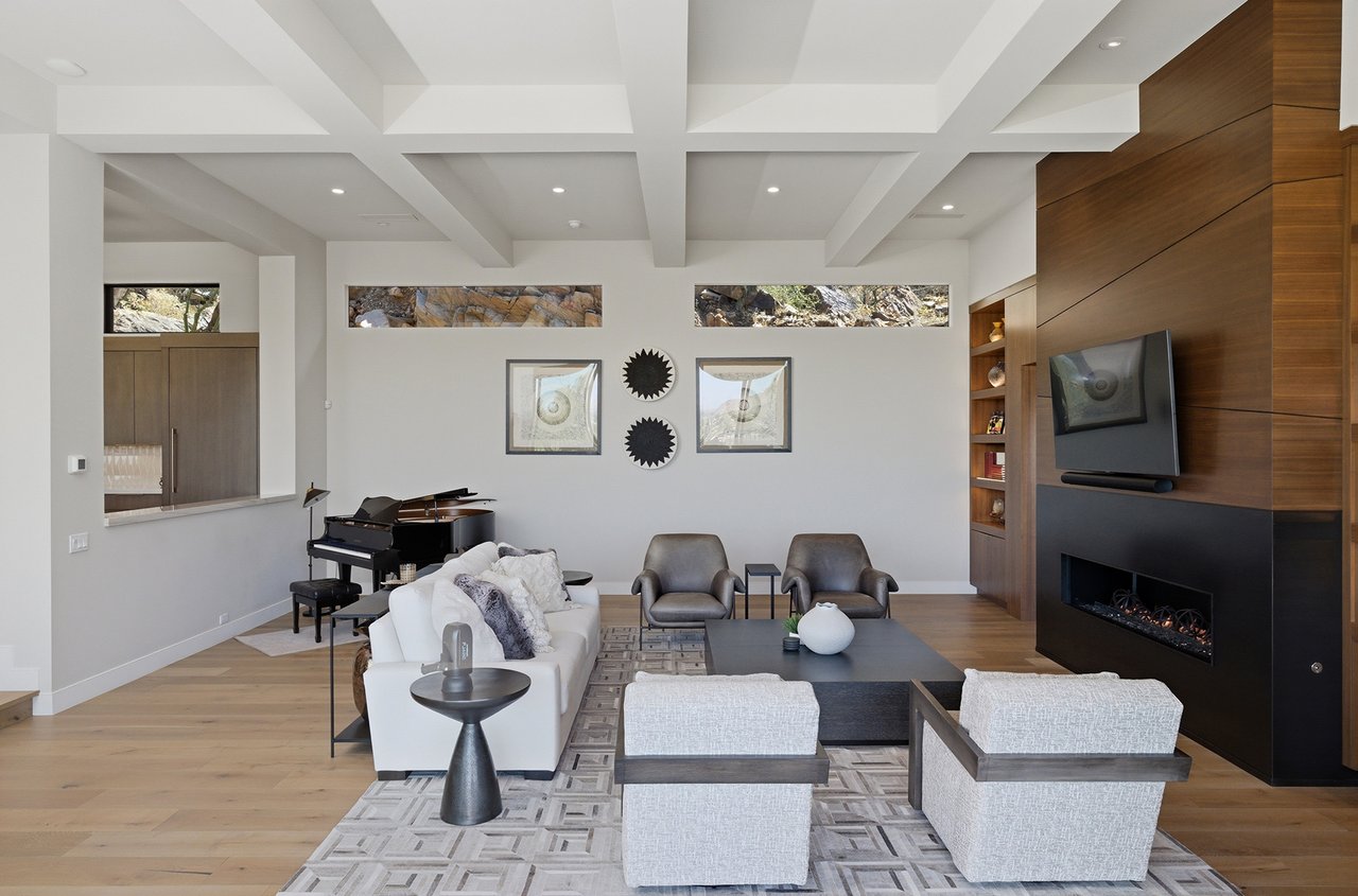 5411 E ROADRUNNER Road