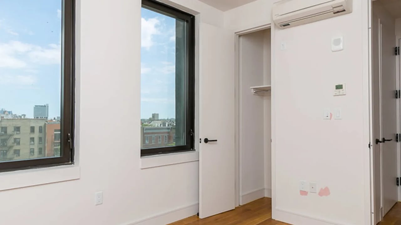 321 Wythe Avenue 1201