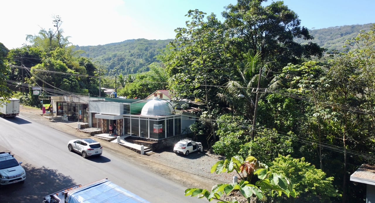 Commercial Shop with Two Cabins in Barú, Dominical