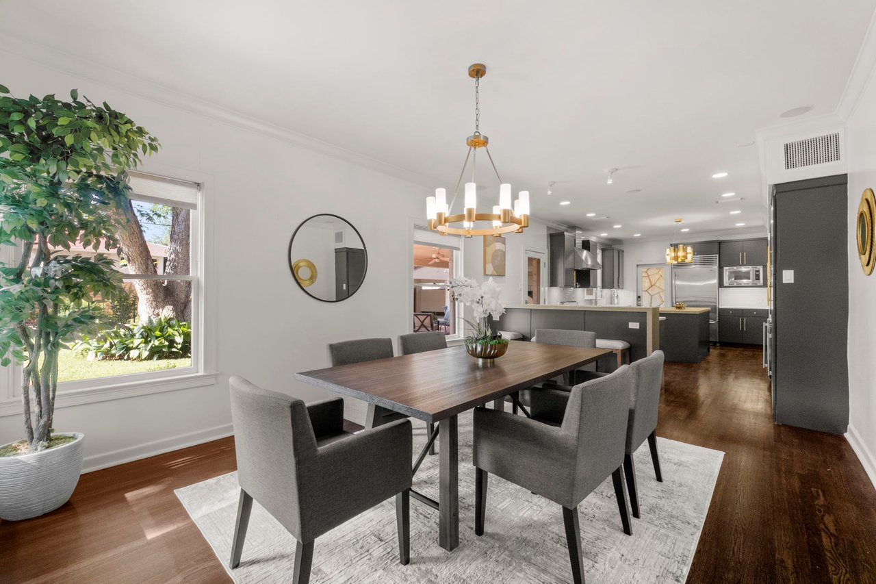 Luxury Property in Olmos Park
