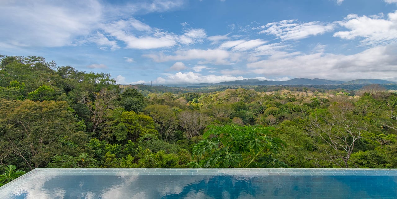 Villa Frangipani / Playa Hermosa, Santiago, Santa Teresa
