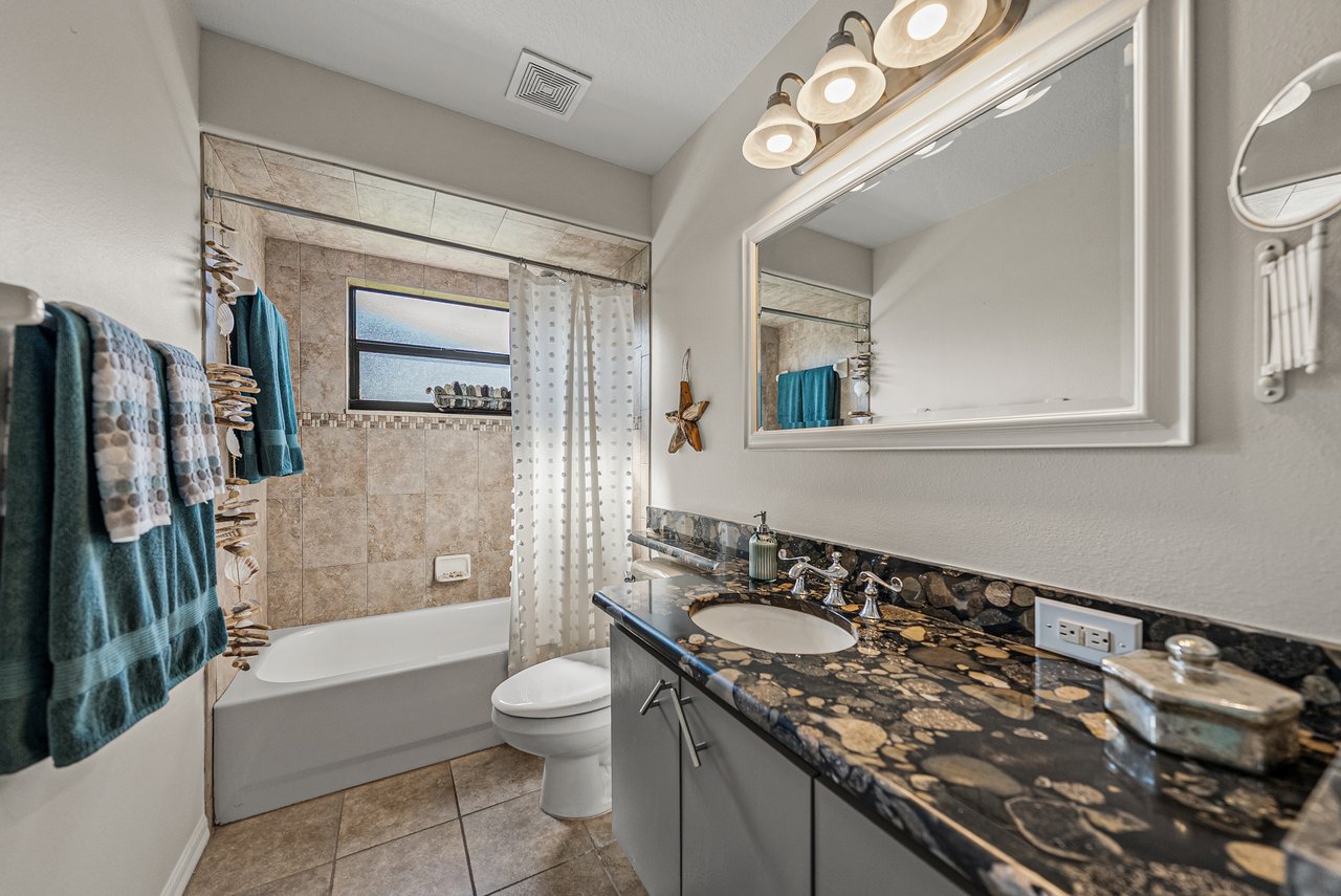 13247 THOROUGHBRED DR