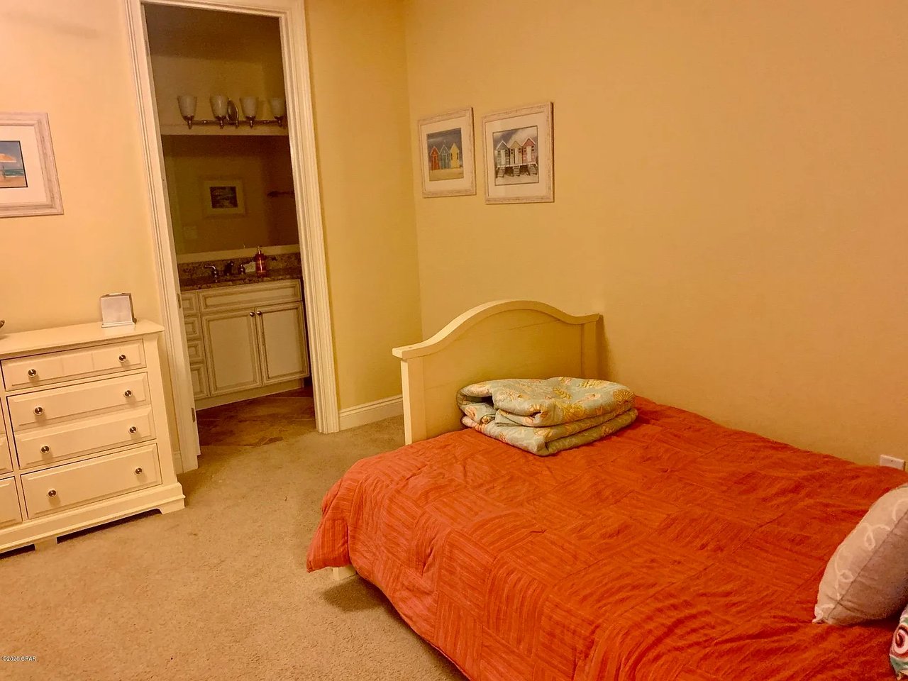 118 Carillon Market St #602