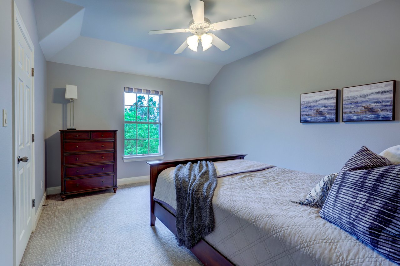 12100 Azure Shores Ct.