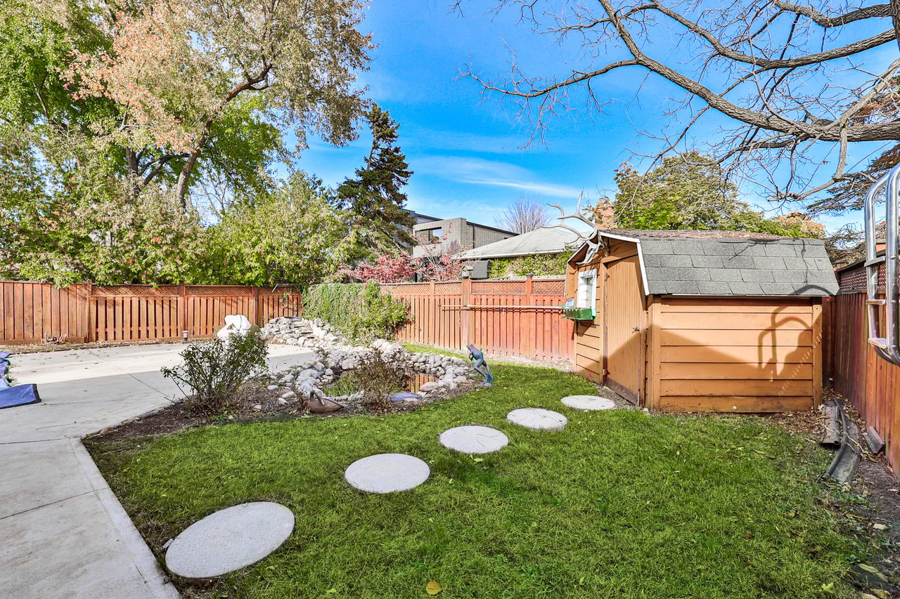 2063 Hixon Street, Oakville