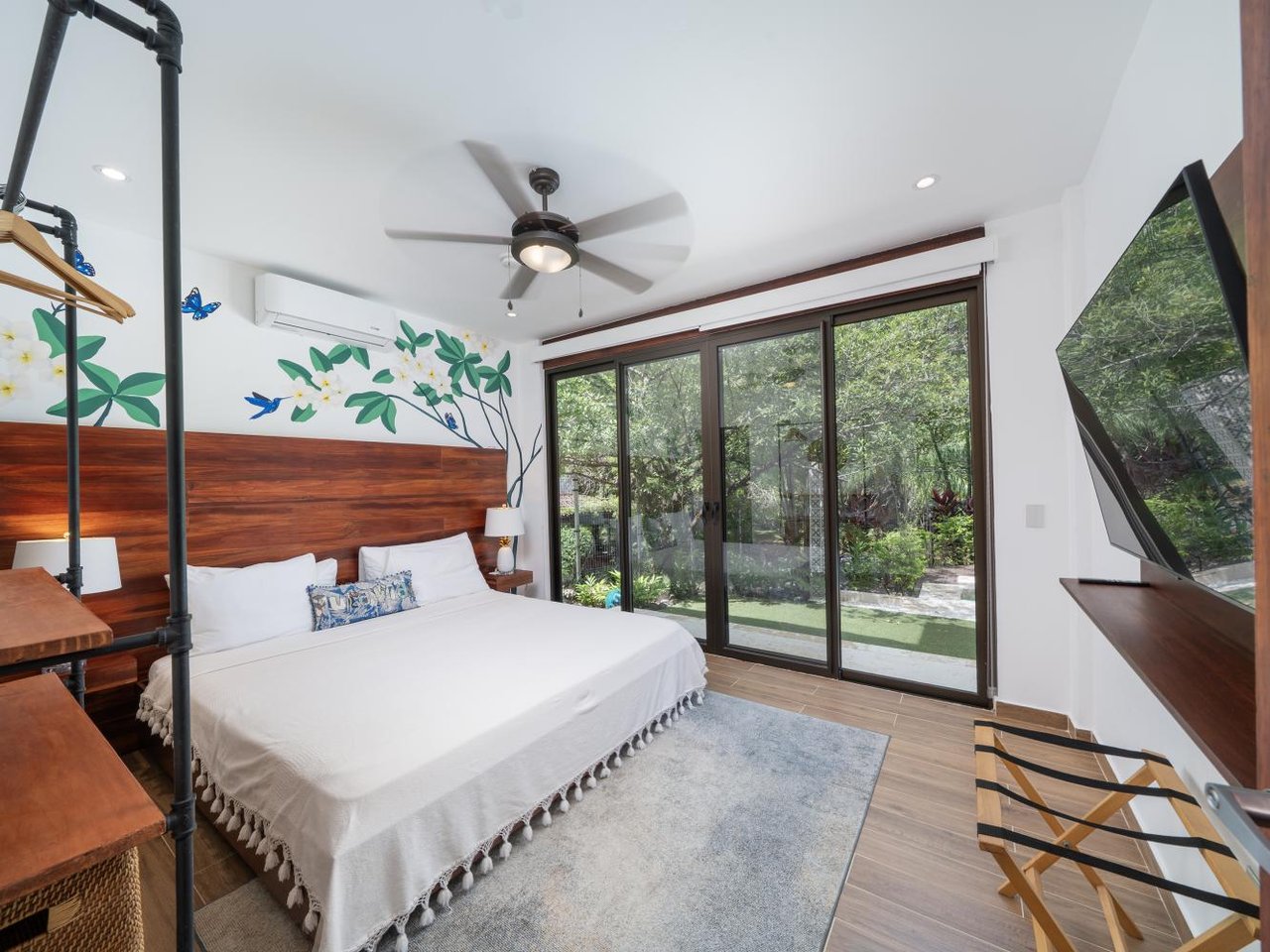 Casa Plumeria | Modern Elegance and Tropical Tranquility Near Tamarindo