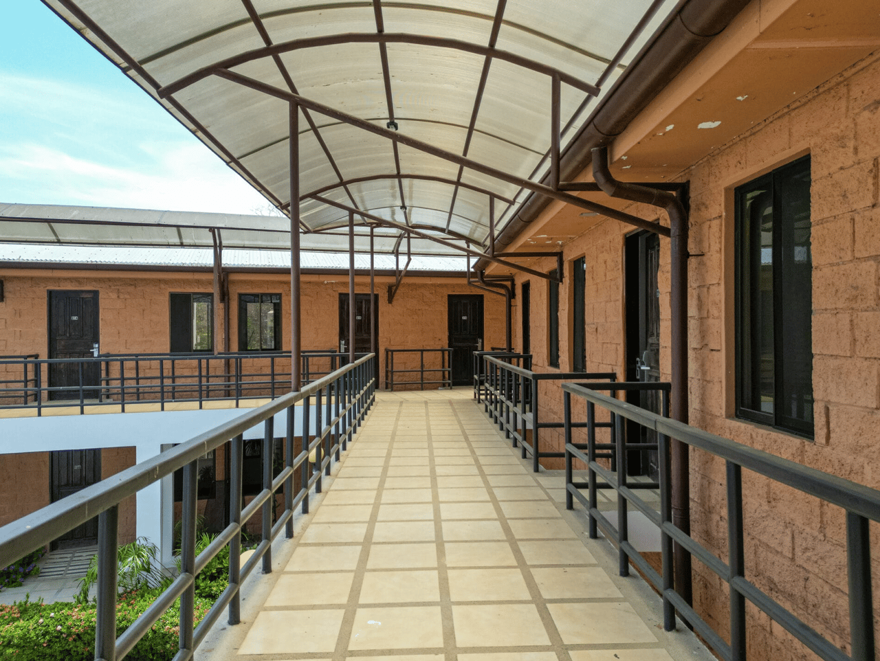 Airport Hotel Liberia - 32 Rooms - Dream Investment Opportunity