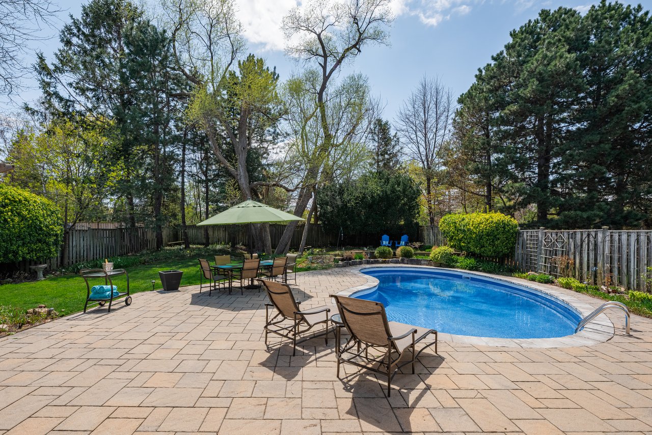 Family Oasis in Ford
