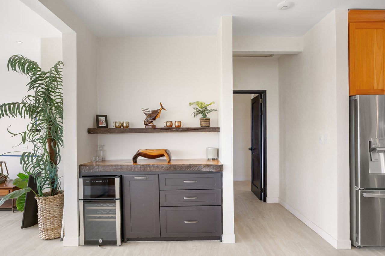 Casa Mimosa | Versatile Luxury Retreat Just 3 Minutes from Flamingo Beach