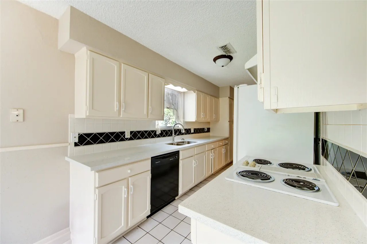 754 Seamaster Dr