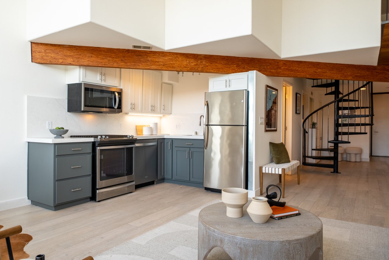 2301 Harrison St #203