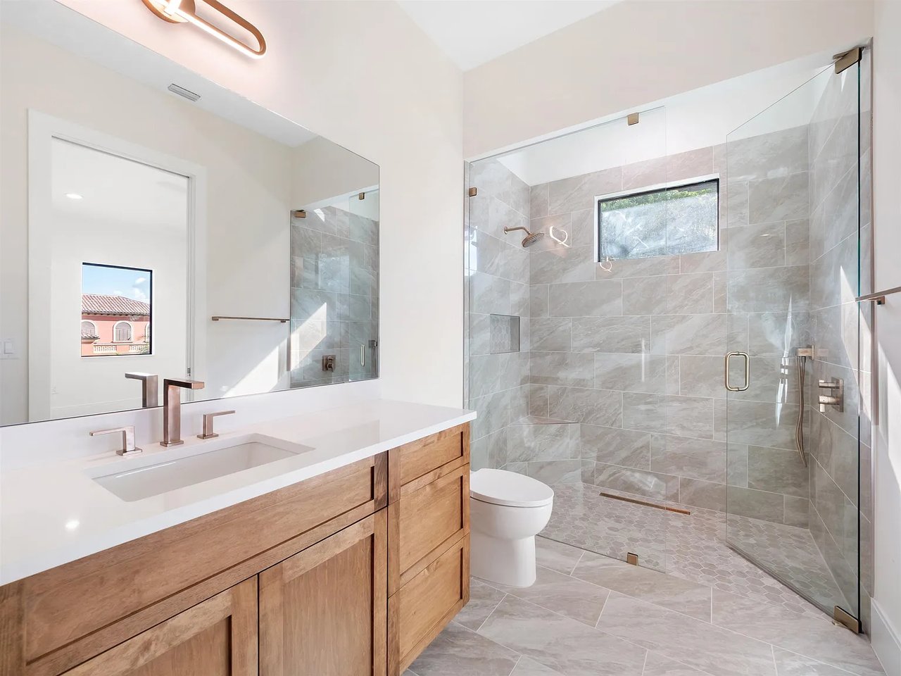 846 Cypress Lake CIR