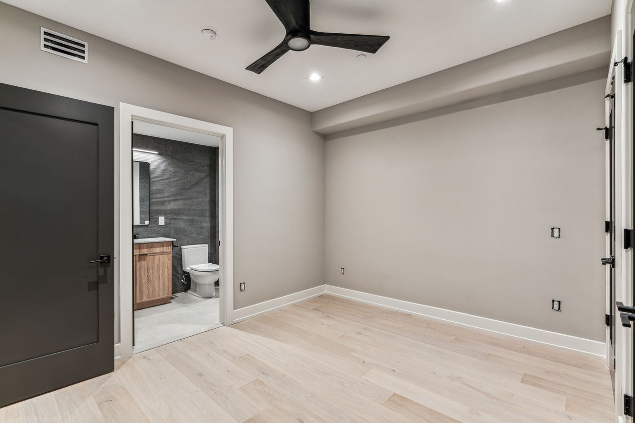 342 S Hicks St, Philadelphia, PA 19102