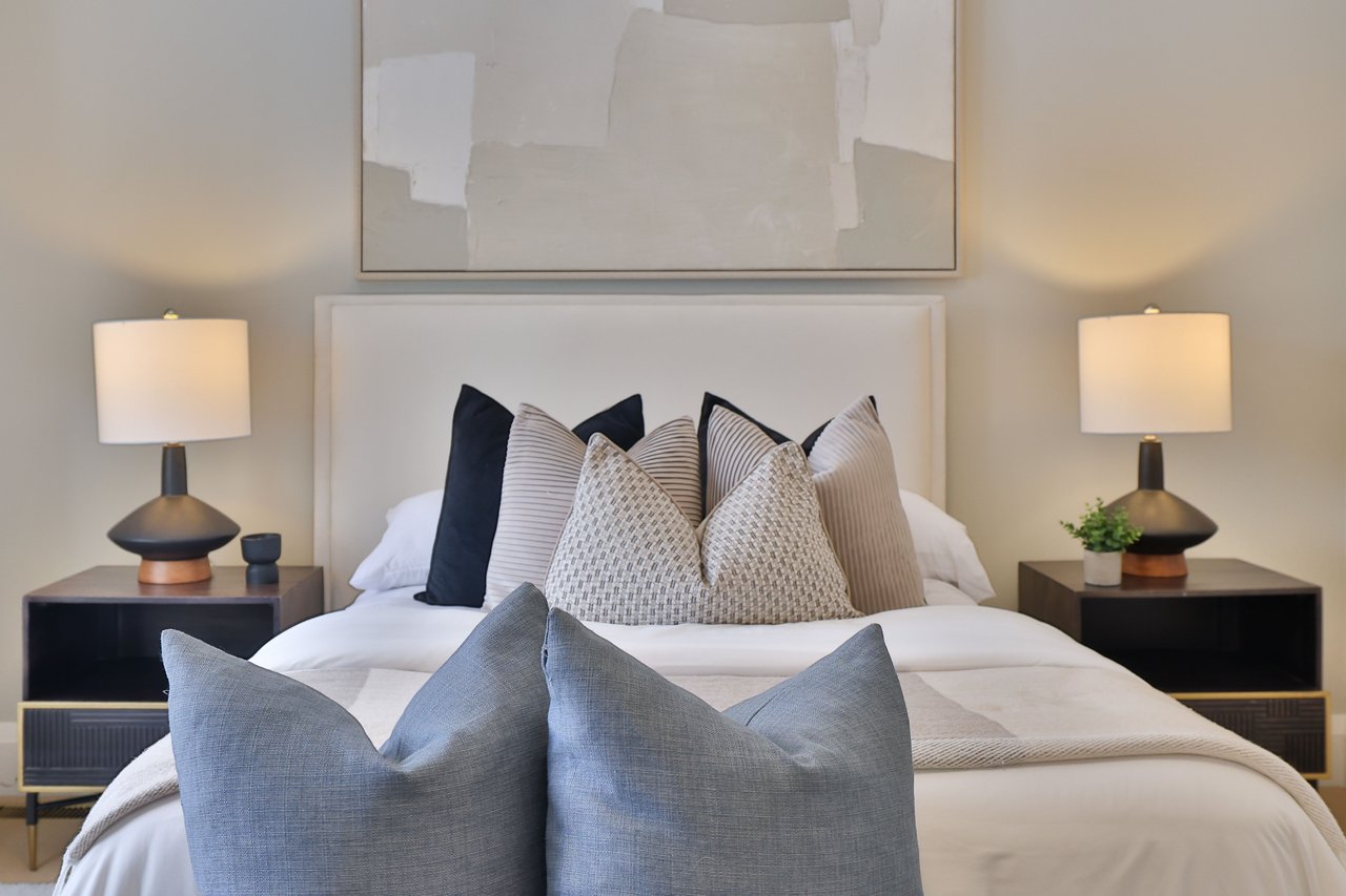 2464 Deer Run Avenue