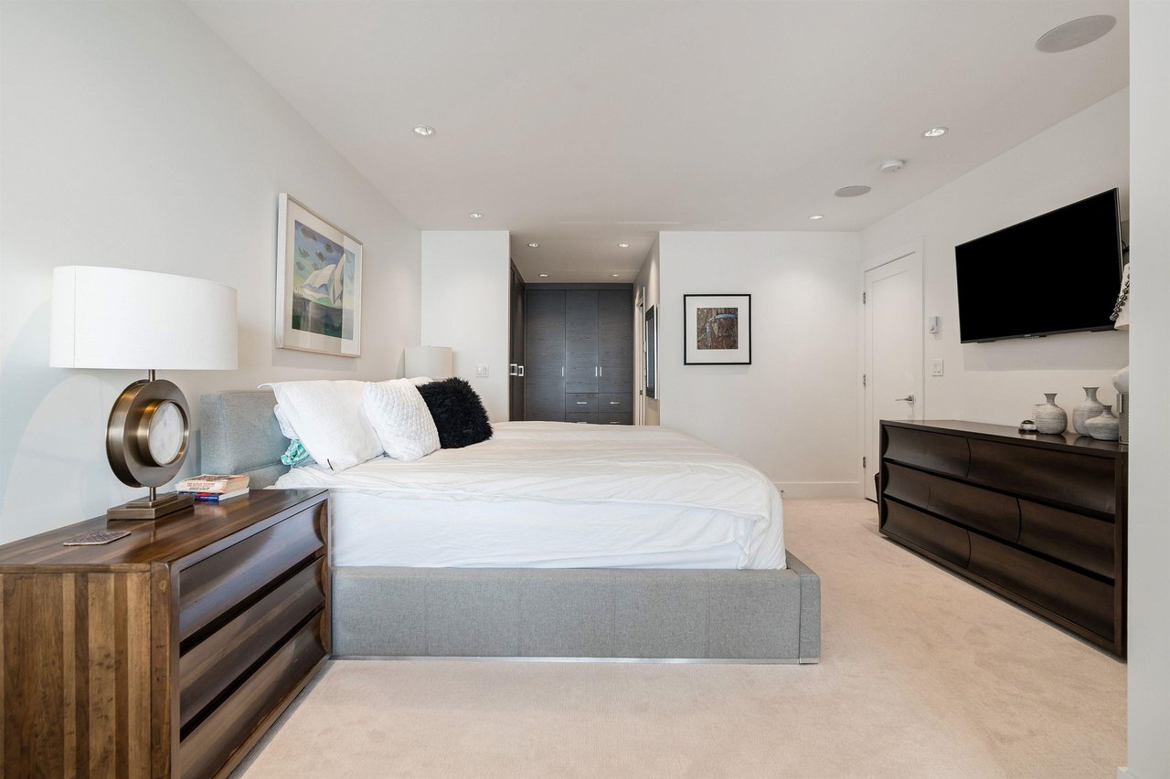 2242 Folkestone Way, #21