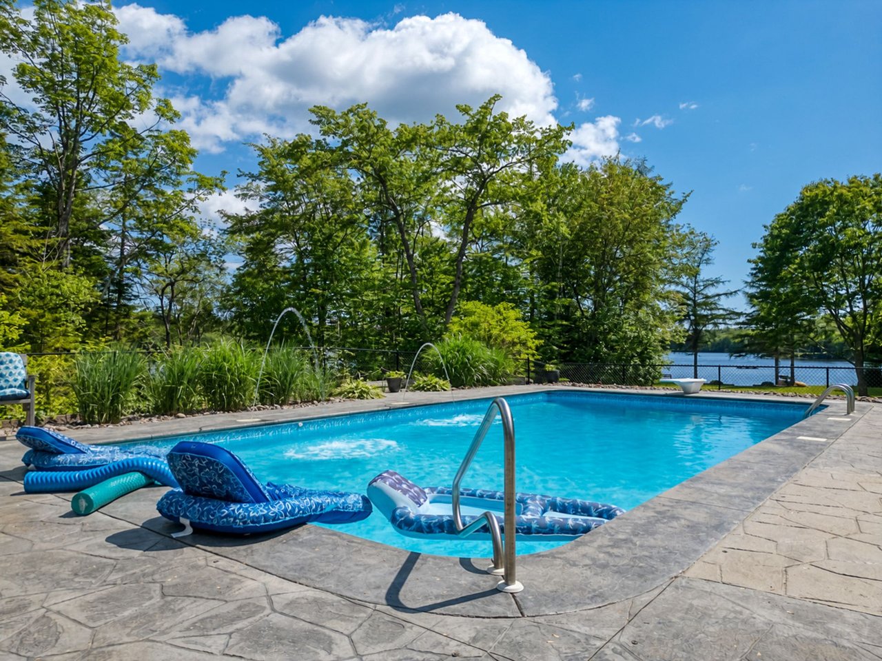 121 Hubley Mill Lake Rd