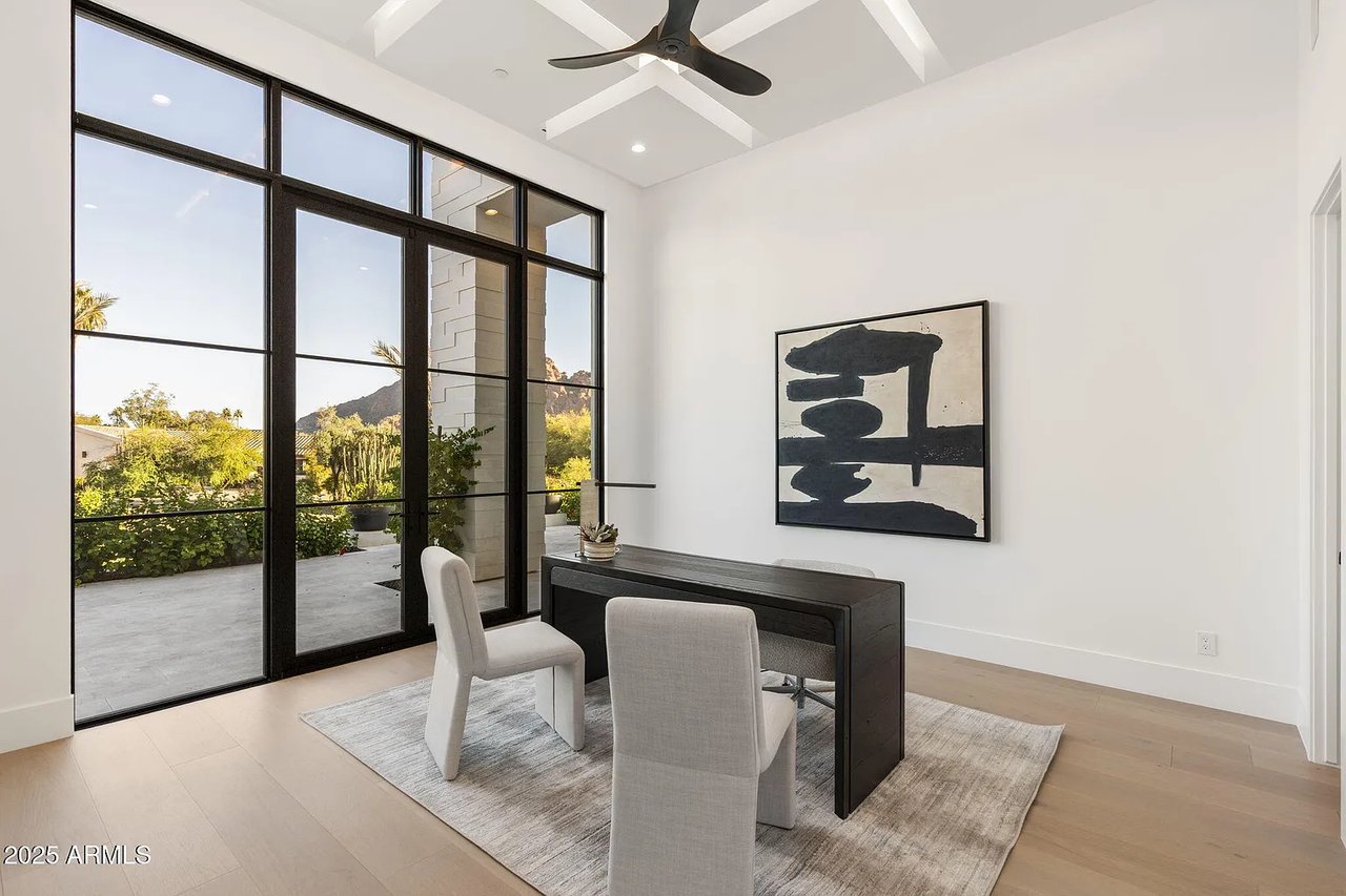 4534 E PEBBLE RIDGE Road