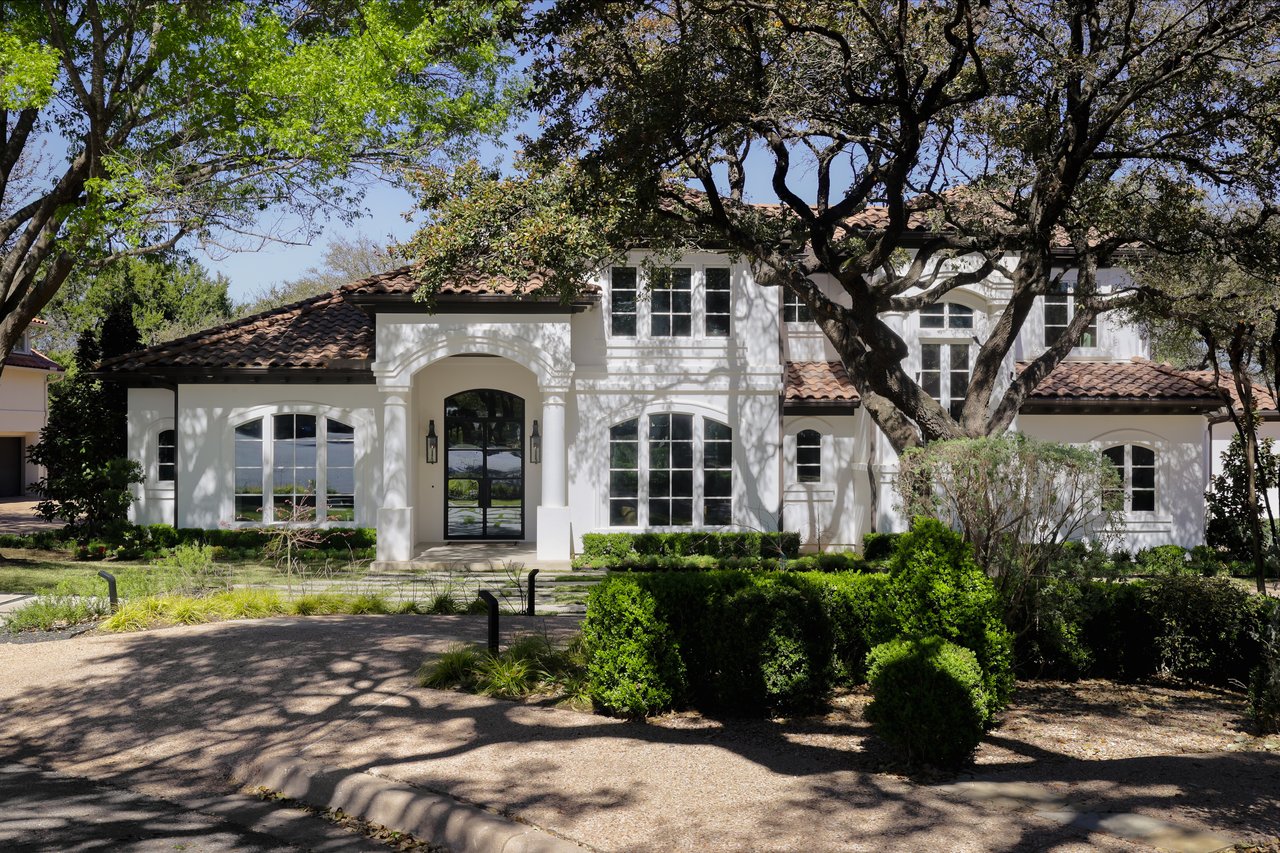 3013 Sparkling Brook Lane
