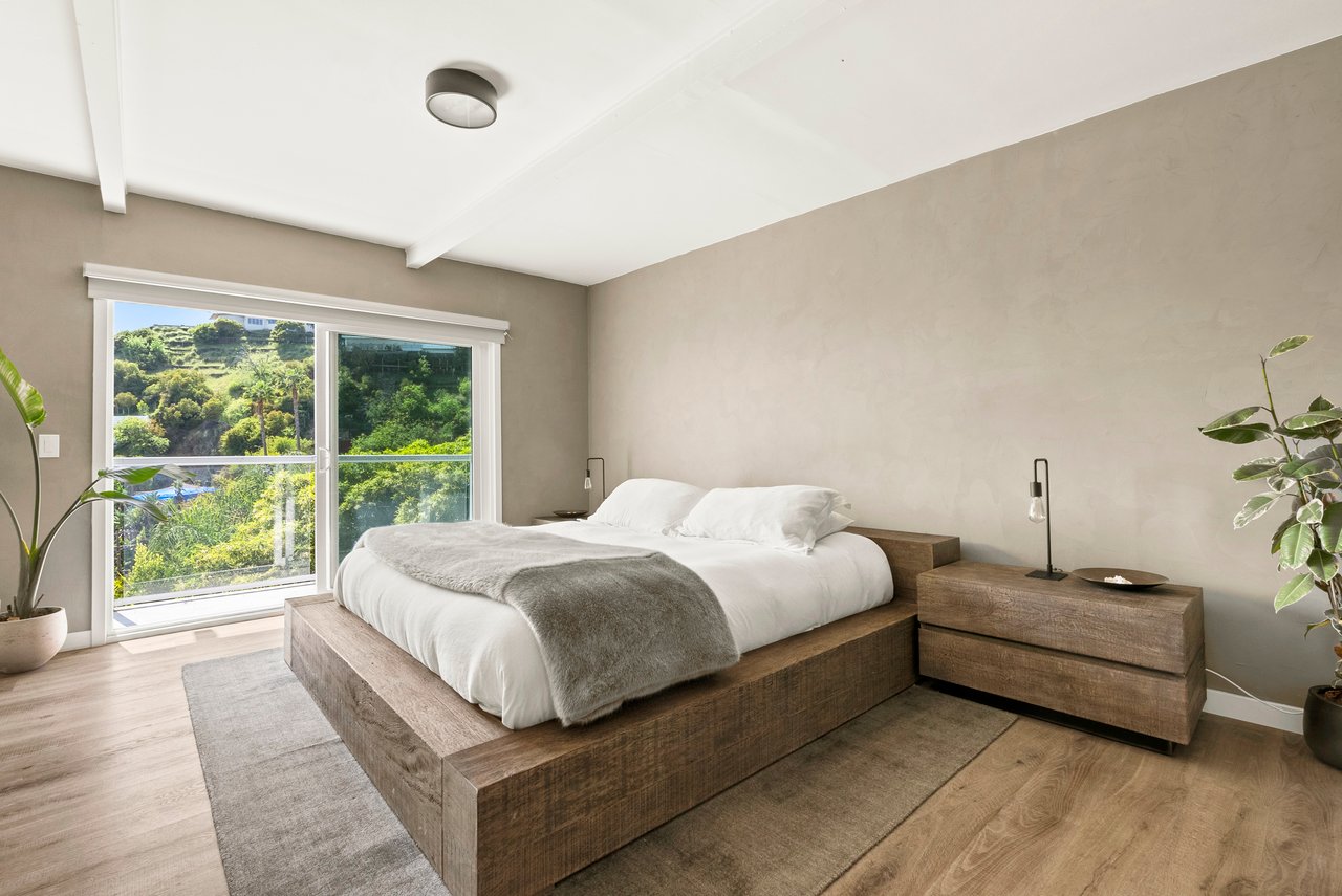 8460 Franklin Ave, hollywood hills