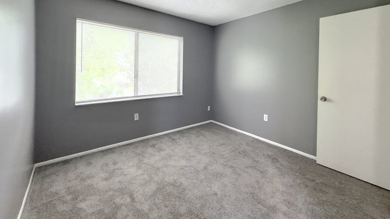 Lake Baldwin Area Townhouse with Private Garden Patio