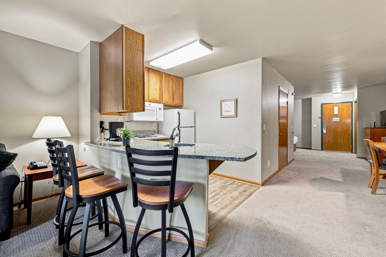111 Center St. Unit 235 