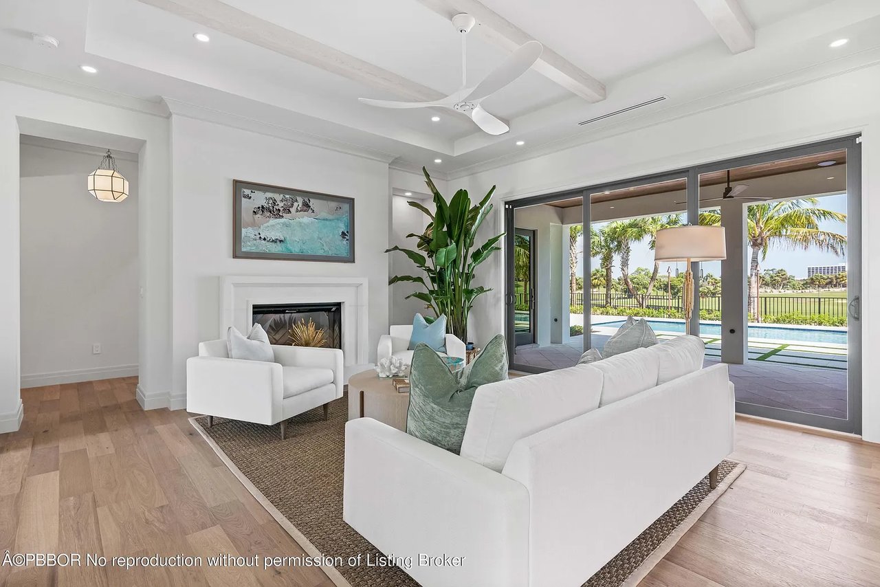 541 Greenway Dr, North Palm Beach, FL 33408