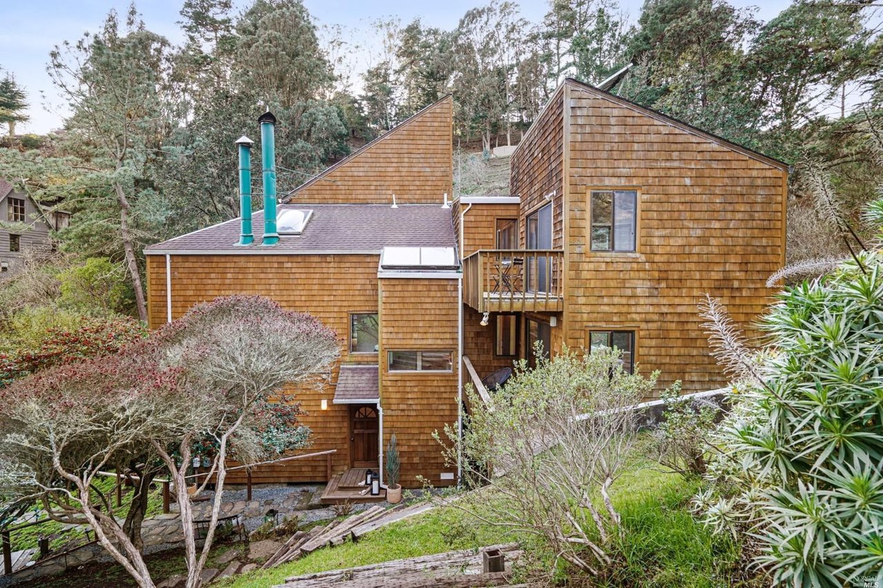 260 Sunset Way