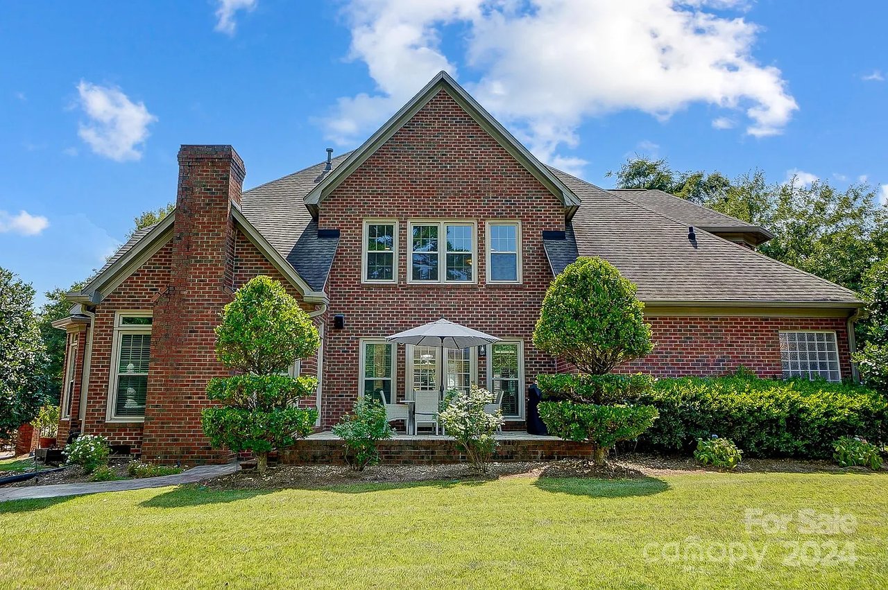 814 Pine Forest Rd
