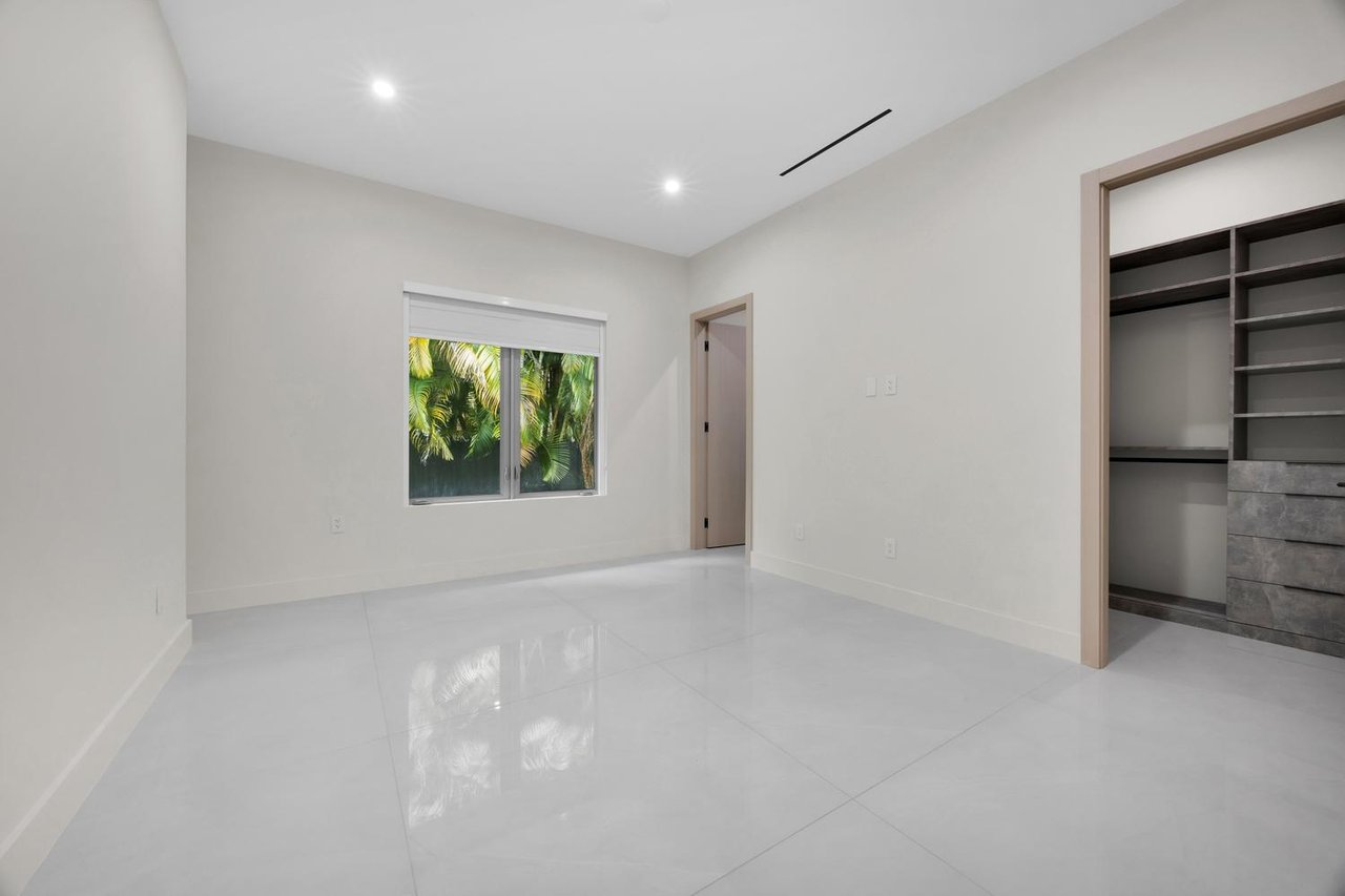 JUST LISTED: Modern Luxury Estate at 11240 SW 95th Street