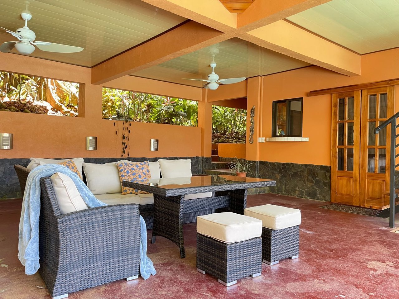 Riverfront Guest House Estate, Uvita, Puntarenas