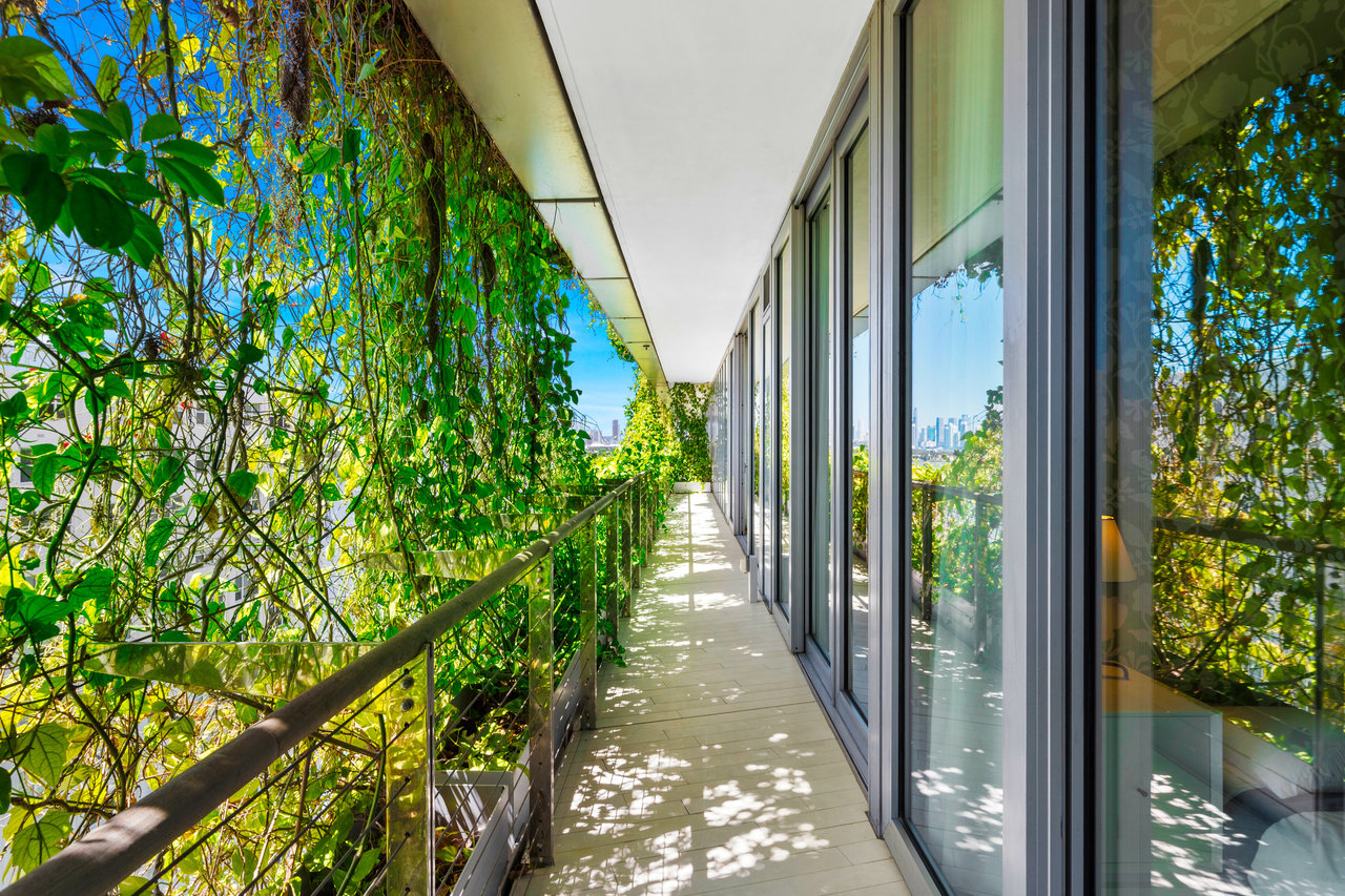 Monad Terrace 11E