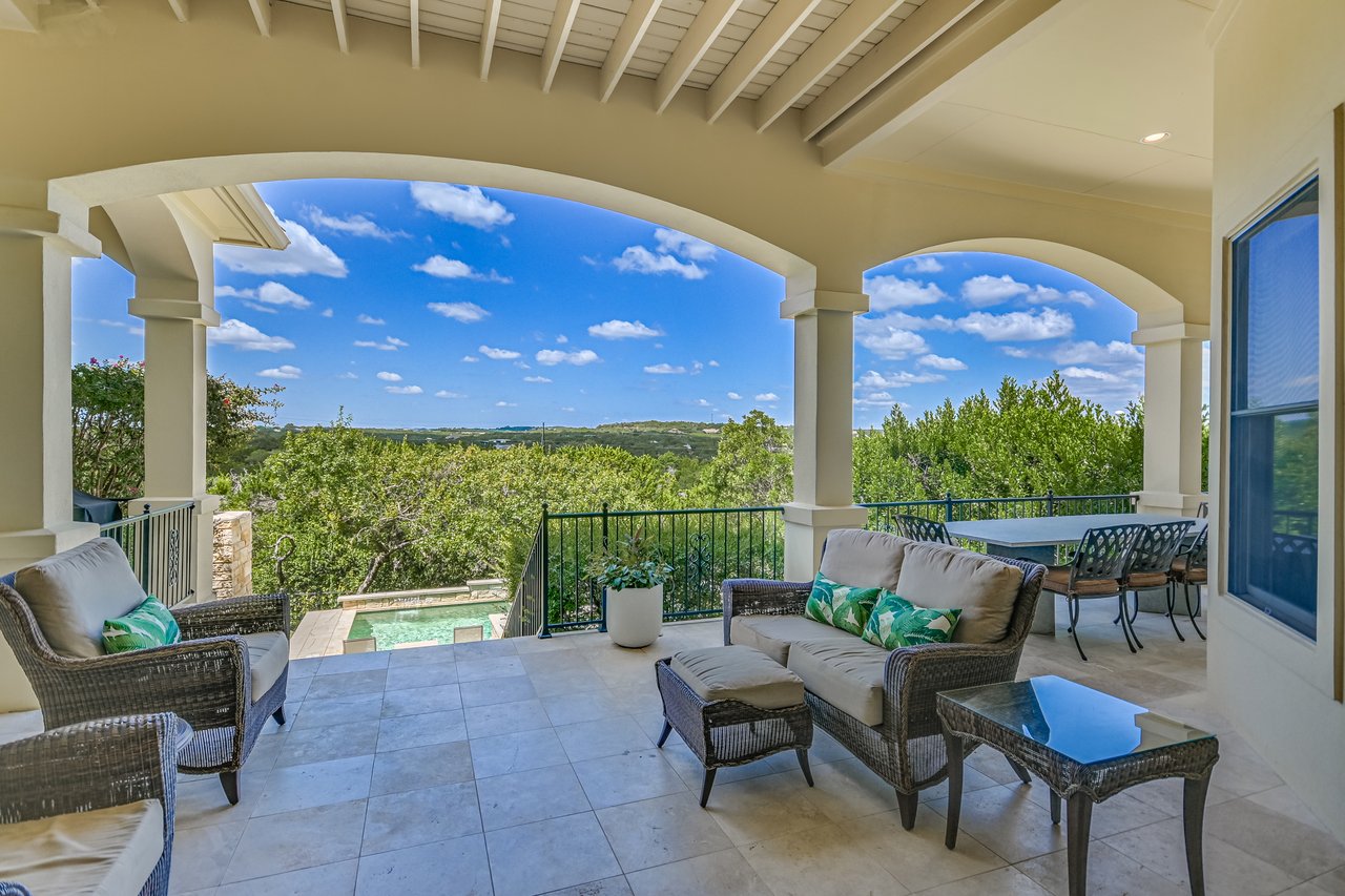 1812 Chalk Rock Cove