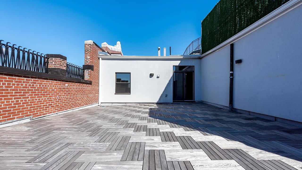 100 Dupont St 4A