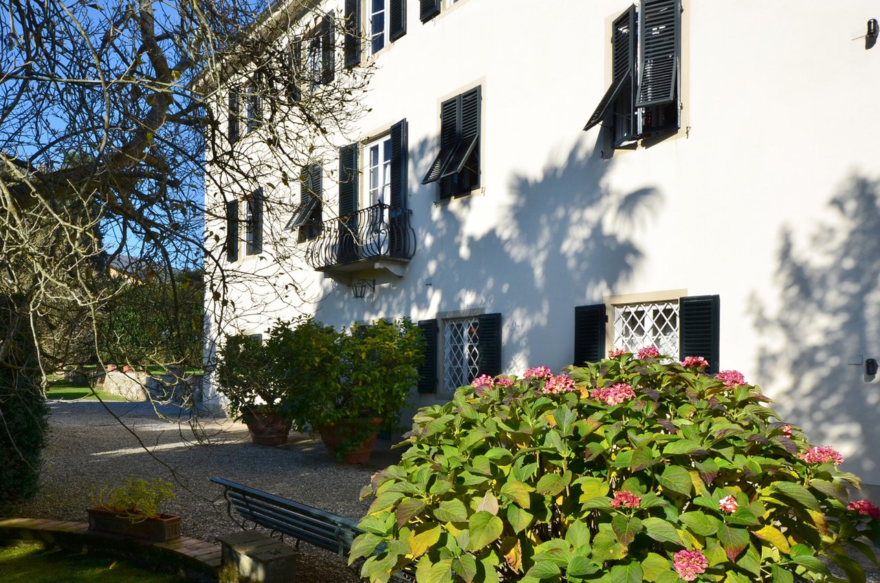 Timeless Lucca Villa with Garden and Pool