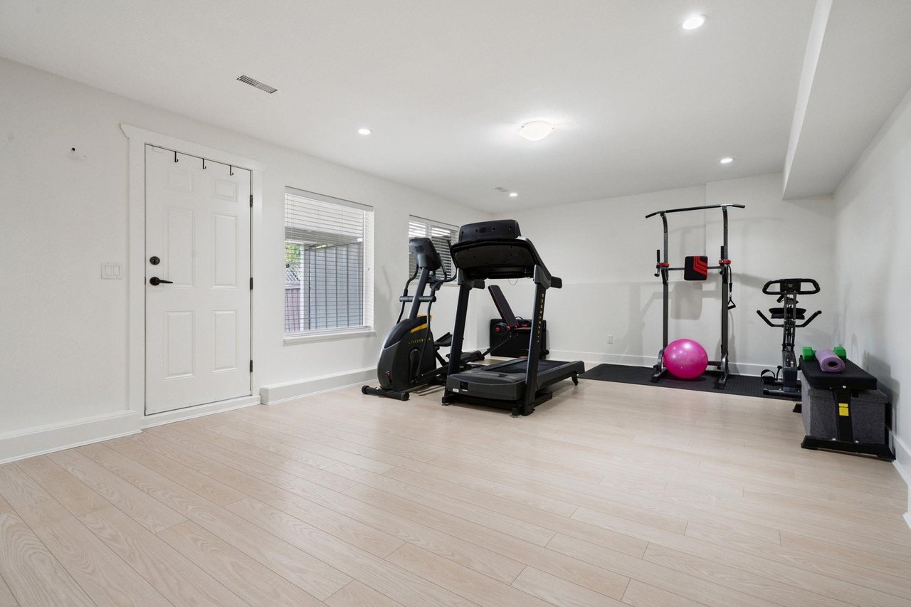 15015 62 Ave